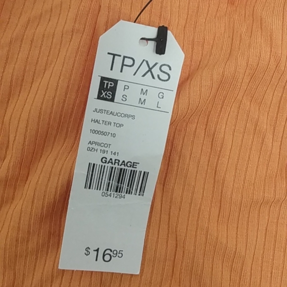 Crop top - Picture 2 of 4